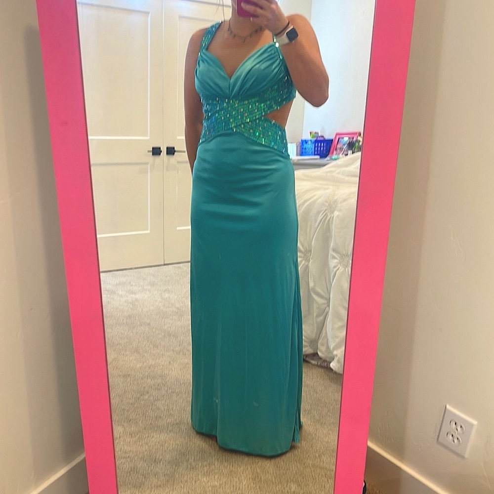 Beautiful Turquoise Prom Dress